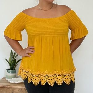 Rue 21 Ruched Off the shoulder top with lace trim